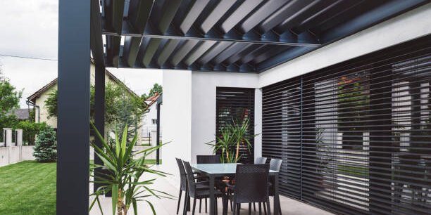 Cafe Outdoor Blinds